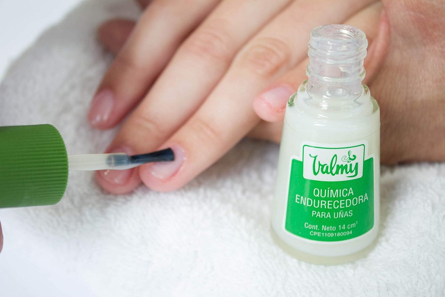 Quimica Endurecedora Nail Hardener - Strengthener and Protective Polish Treatment for Extra Strong Nails - Pack of 3