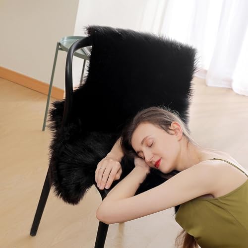 linmopm Faux Fur Sheepskin Rug, 2x3 ft - Image 4