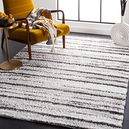 SAFAVIEH Berber Shag Collection Area Rug by Unknown