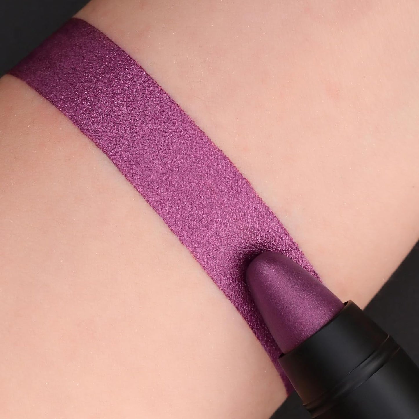 FOCALLURE Ultra Chic Metallic Lipstick,Rich Vitamin E Lip Crayon,Lightweight Shinning Color without Drying or Fading,Long Lasting Lips Makeup,#23 Pansy Purple