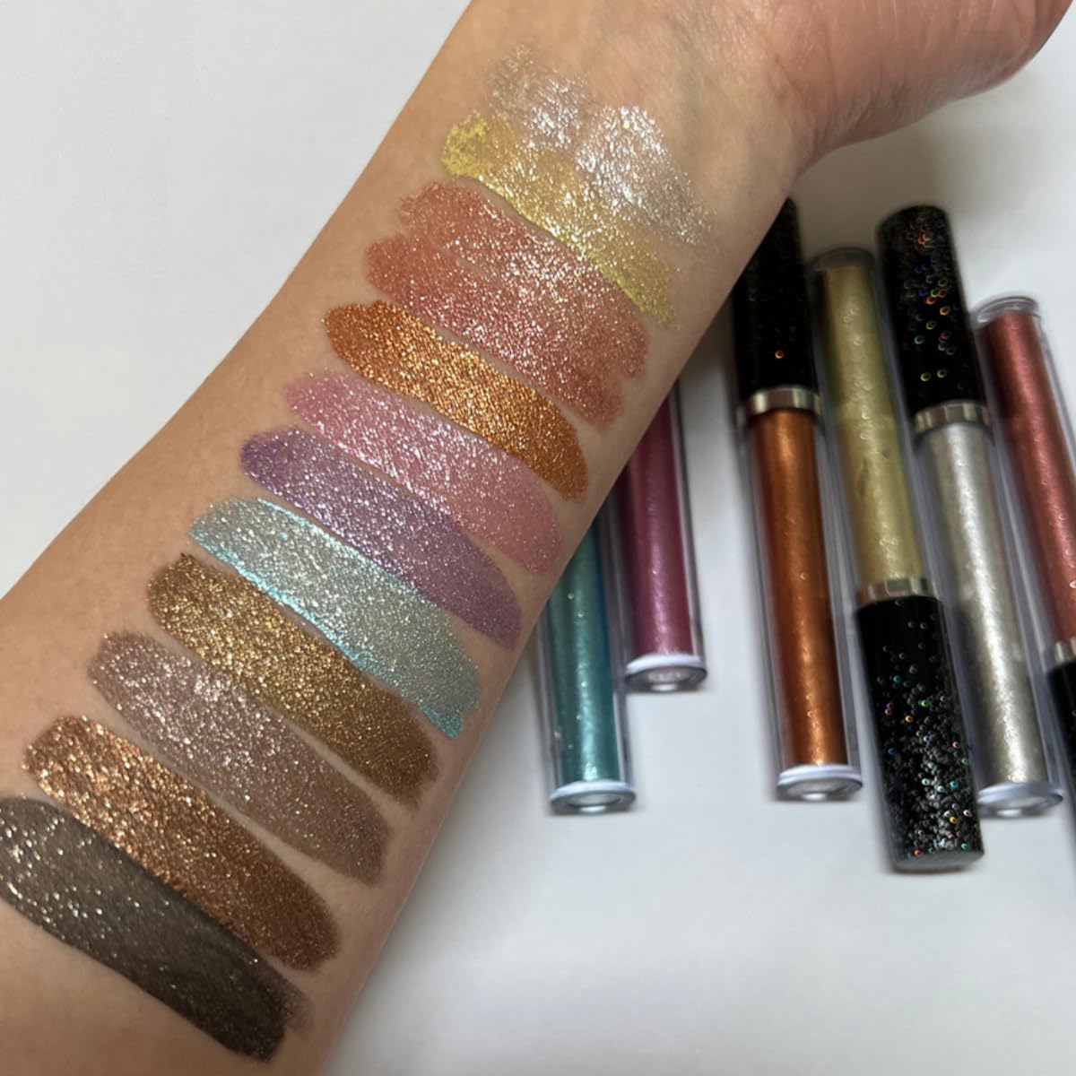 Glitter Eyeshadow liquid Pigments Metals Gloss Sparkling Smokey Eye Looks Shimmer Silver (silver)