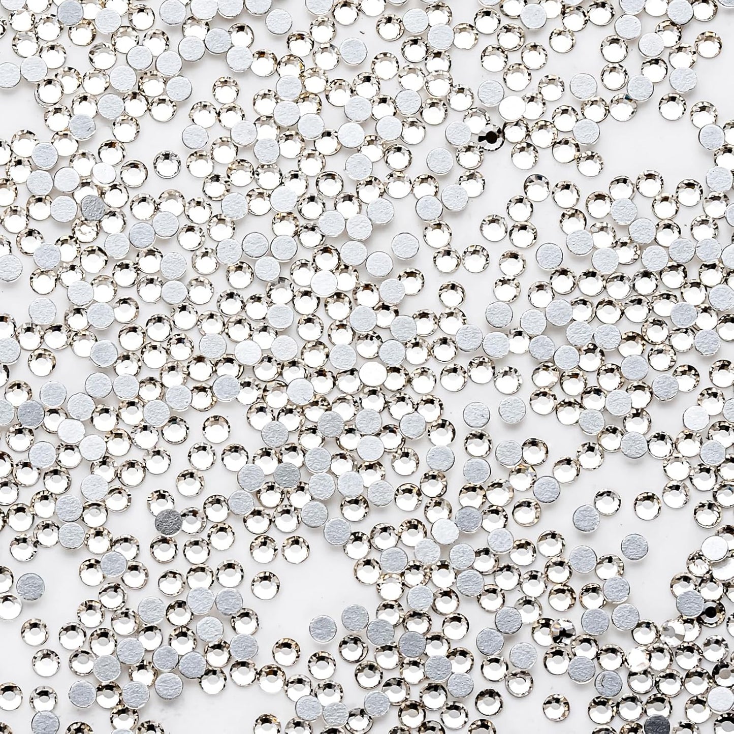 1440Pcs White Crystal Rhinestones,Glass Flatback Rhinestones Small Gemstones for Nail Face Makeup Art Crafts Clothes Decoration -(SS4,1.6mm,White)
